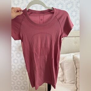 Lululemon Swiftly Tech Short Sleeve Tee Pink
